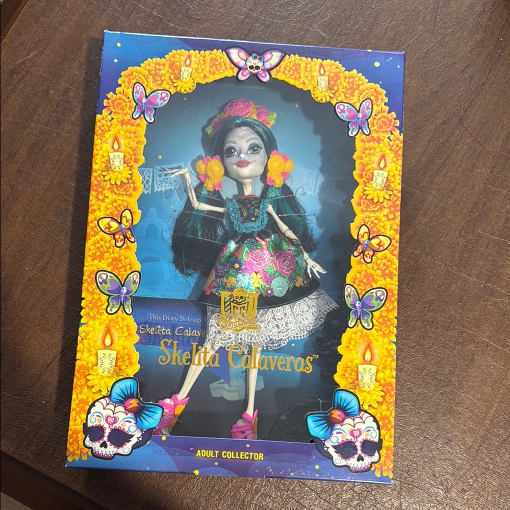 Monster High Skelita Calaveras Doll / Collectible